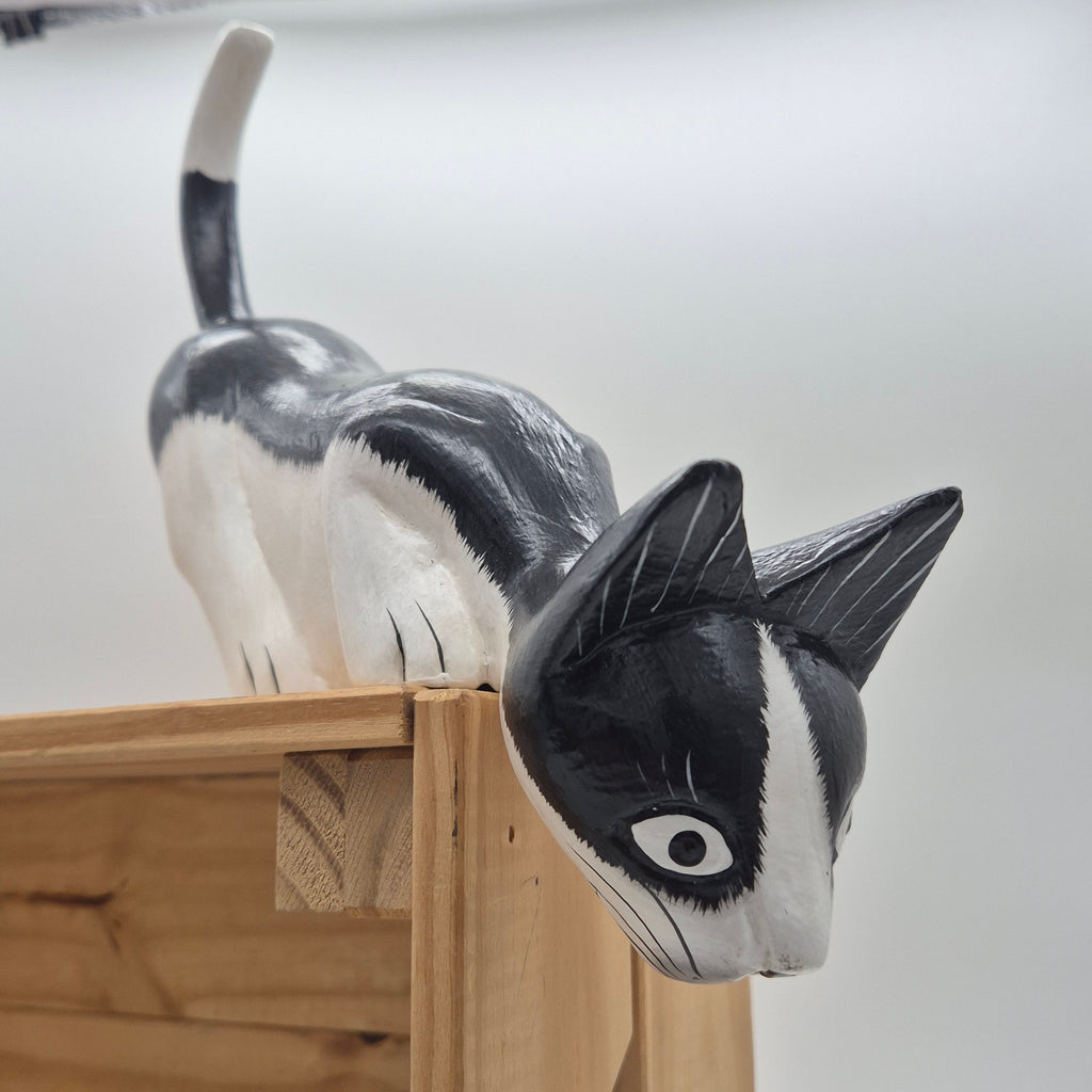 Hand‑Carved Bali Shelf‑Sitter Figurines – Long Tail Cat