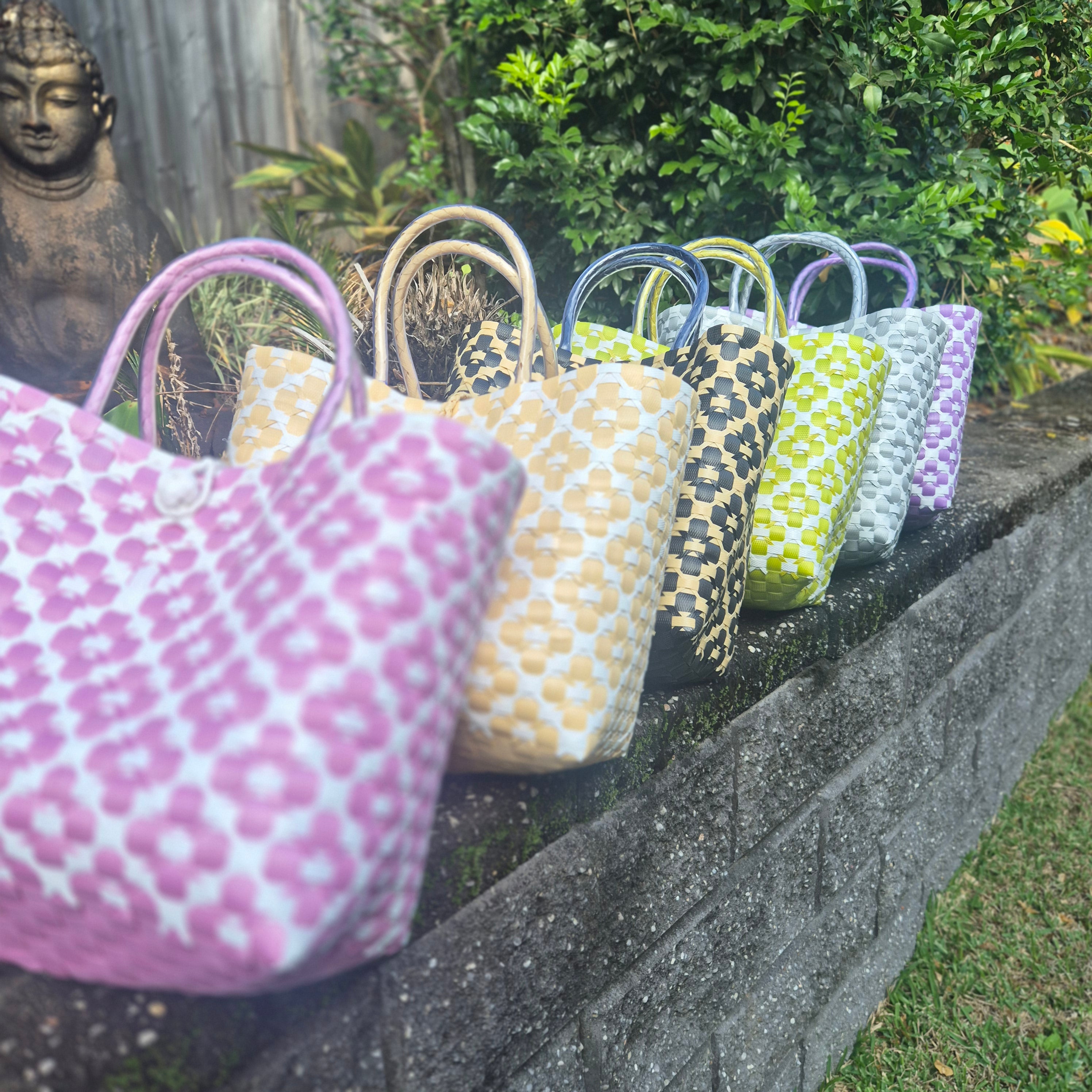 Handwoven Bali Mixed‑Colour Tote Bag – Unique Pattern Carry‑All