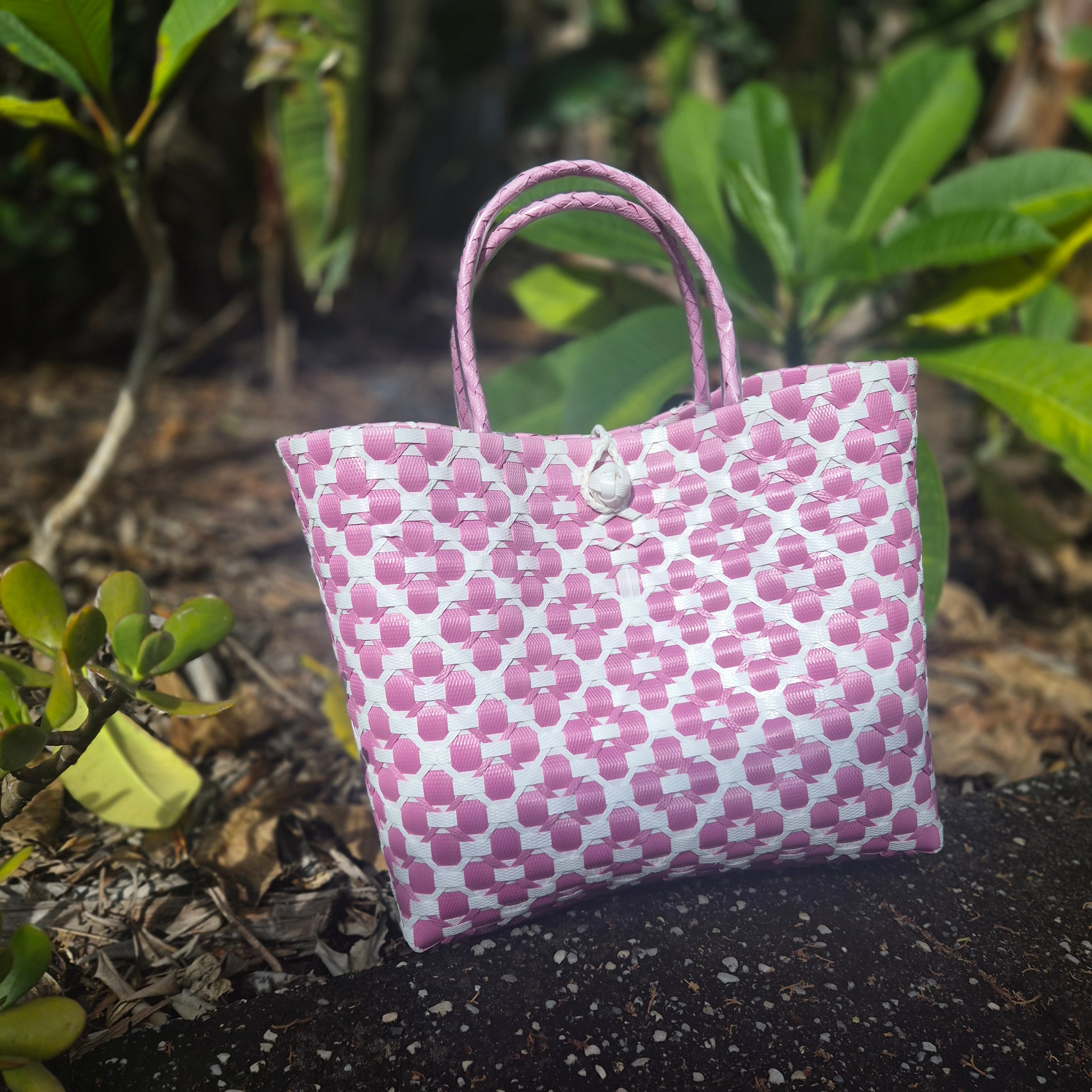 Handwoven Bali Mixed‑Colour Tote Bag – Unique Pattern Carry‑All