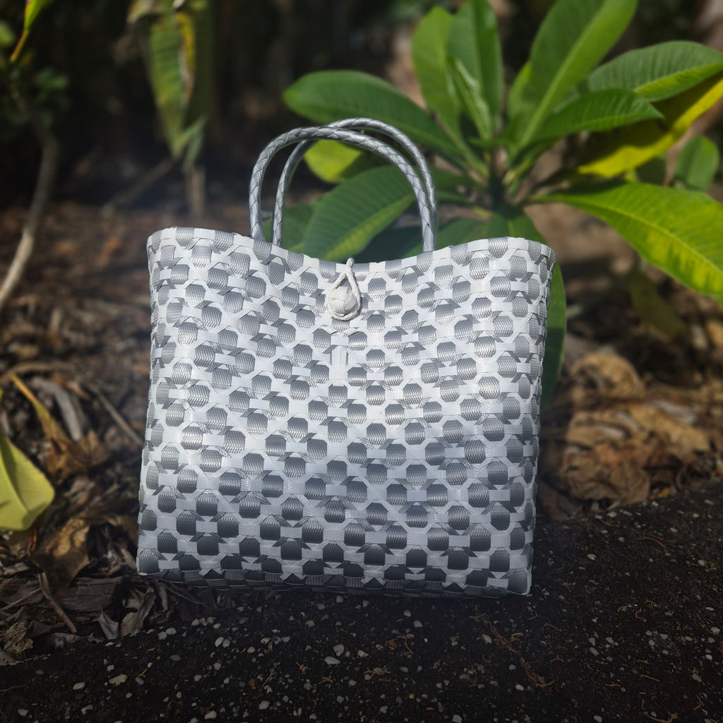 Handwoven Bali Mixed‑Colour Tote Bag – Unique Pattern Carry‑All